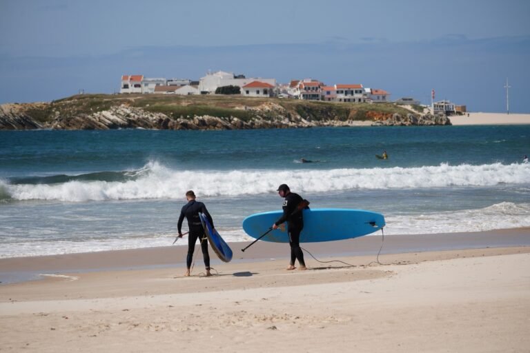 sup surfing